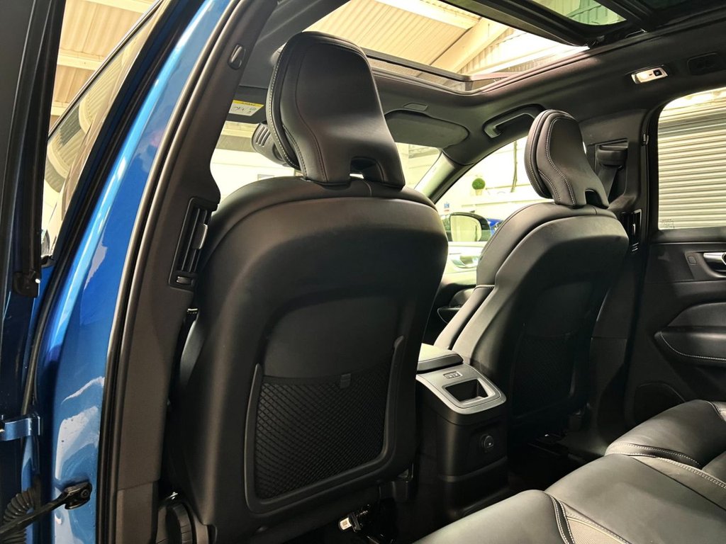 USED 2020 70 VOLVO XC60 2.0h T6 Recharge 11.6kWh R-Design SUV 5dr Petrol Plug-in Hybrid Auto AWD Euro 6 (s/s) (340 ps) &pound;8355 UPGRADES+CLIMATE+LOUNGE