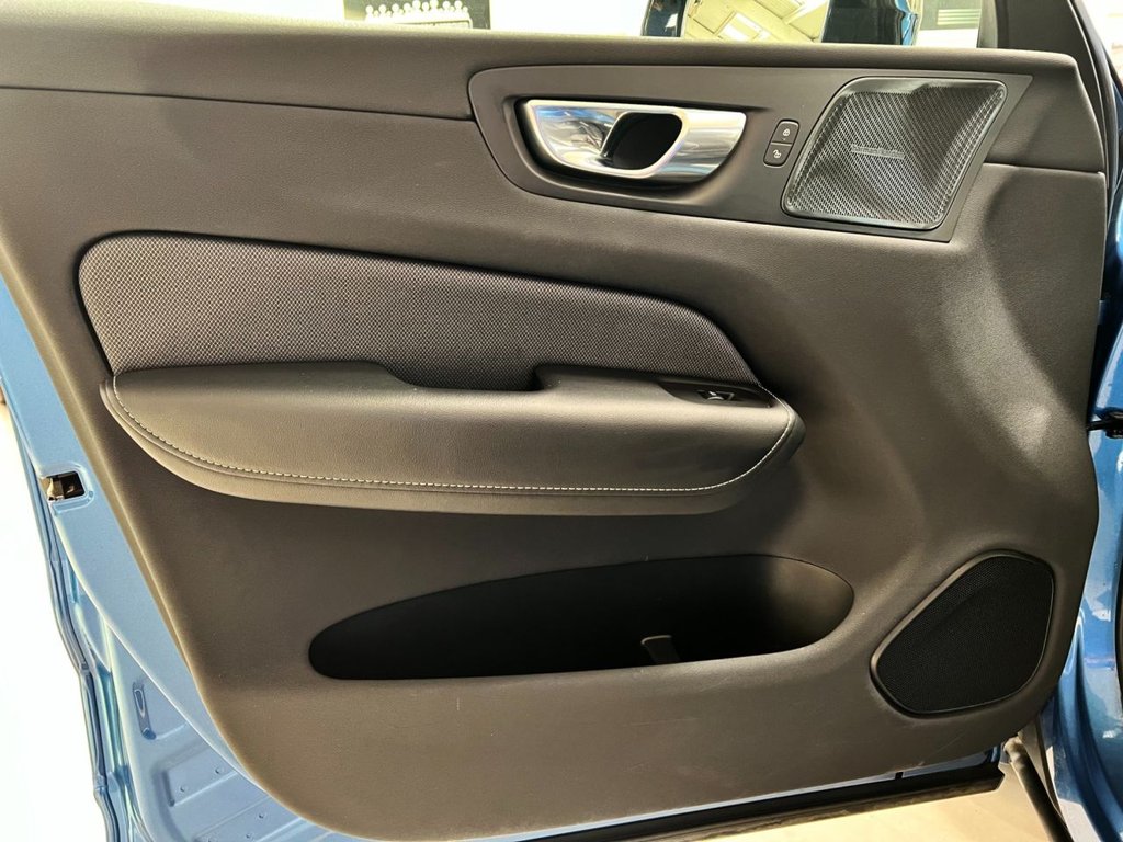 USED 2020 70 VOLVO XC60 2.0h T6 Recharge 11.6kWh R-Design SUV 5dr Petrol Plug-in Hybrid Auto AWD Euro 6 (s/s) (340 ps) &pound;8355 UPGRADES+CLIMATE+LOUNGE