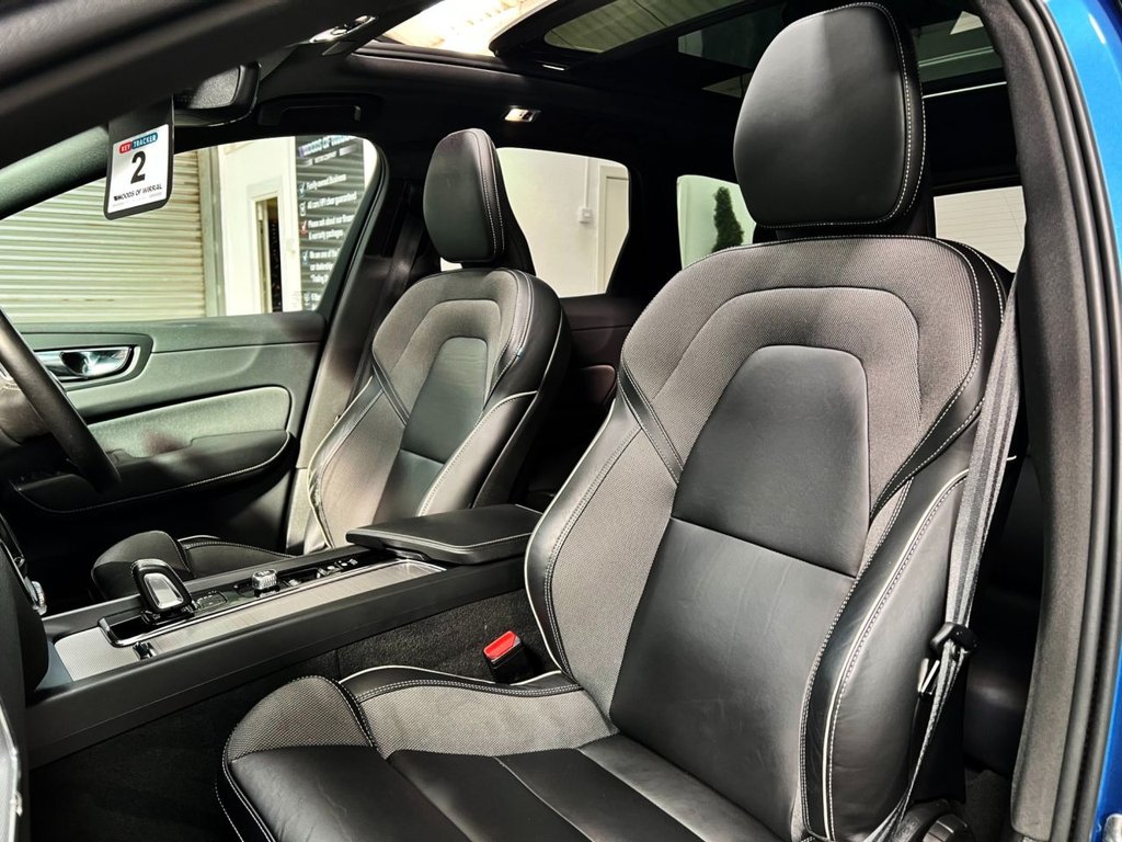 USED 2020 70 VOLVO XC60 2.0h T6 Recharge 11.6kWh R-Design SUV 5dr Petrol Plug-in Hybrid Auto AWD Euro 6 (s/s) (340 ps) &pound;8355 UPGRADES+CLIMATE+LOUNGE