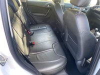 USED 2015 65 CITROEN C3 1.6 e-HDi Exclusive Hatchback 5dr Diesel Manual Euro 5 (s/s) (90 ps) SATNAV....LEATHER...MEGA SPEC!