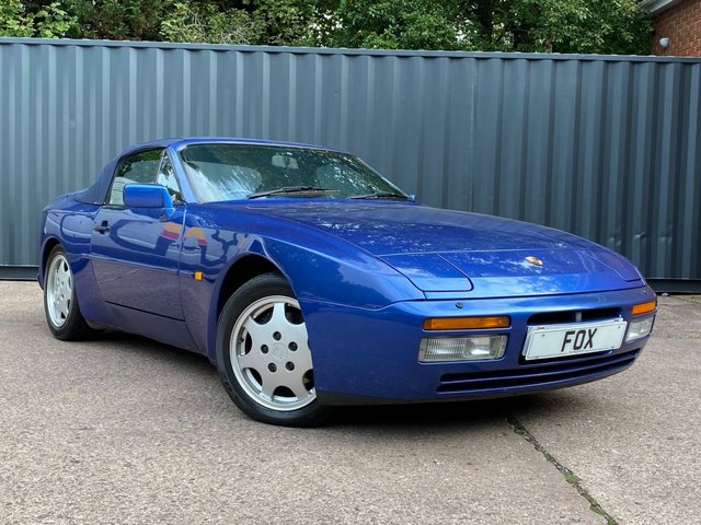View our PORSCHE 944