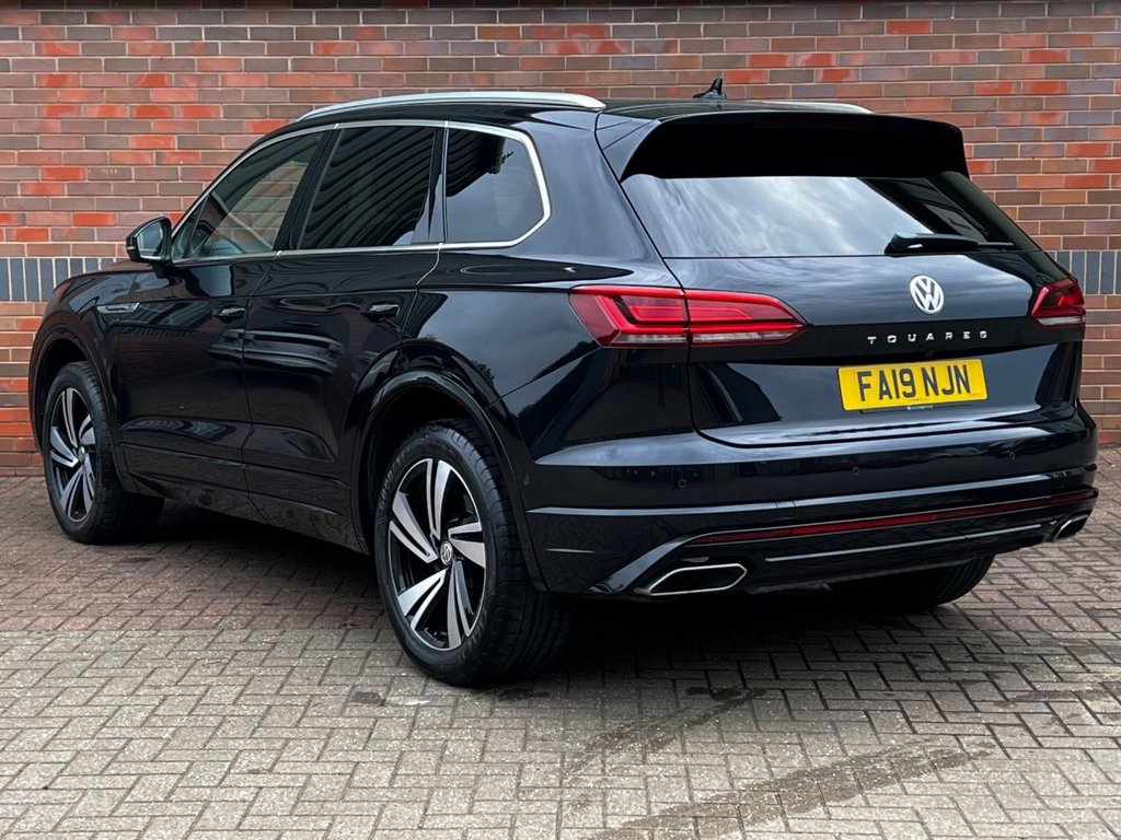USED 2019 19 VOLKSWAGEN TOUAREG 3.0 TDI V6 R-Line Tech SUV 5dr Diesel Tiptronic 4Motion Euro 6 (s/s) (231 ps) APPLE CARPLAY|1 YEAR WARRANTY