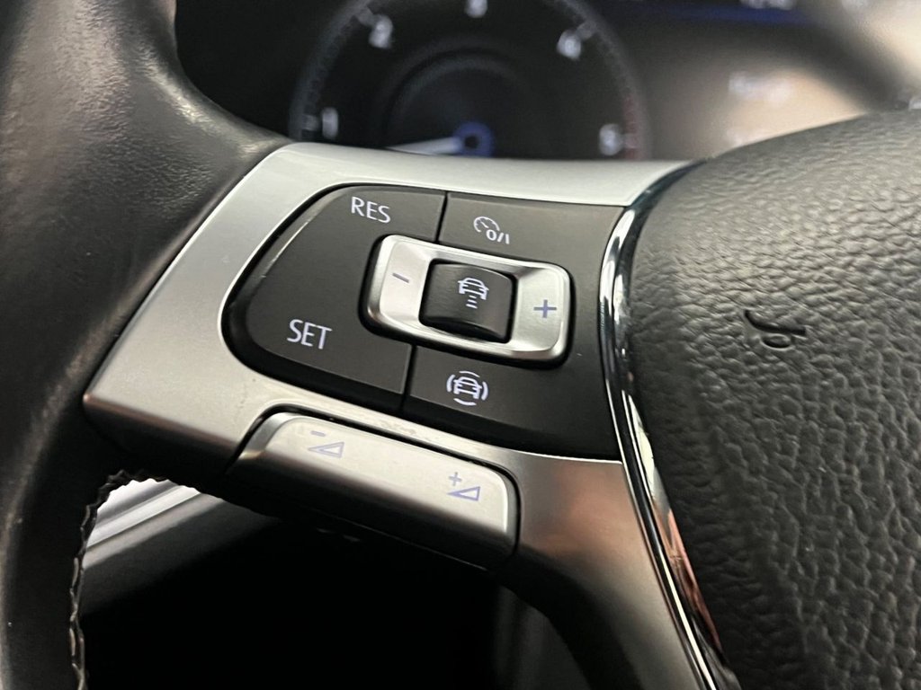 USED 2019 19 VOLKSWAGEN TOUAREG 3.0 TDI V6 R-Line Tech SUV 5dr Diesel Tiptronic 4Motion Euro 6 (s/s) (231 ps) APPLE CARPLAY|1 YEAR WARRANTY
