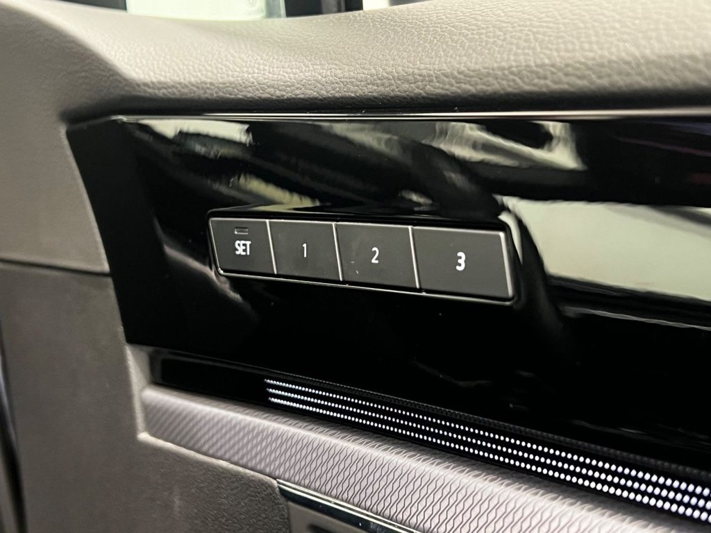 USED 2019 19 VOLKSWAGEN TOUAREG 3.0 TDI V6 R-Line Tech SUV 5dr Diesel Tiptronic 4Motion Euro 6 (s/s) (231 ps) APPLE CARPLAY|1 YEAR WARRANTY