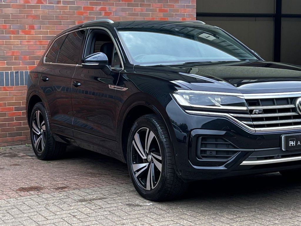 USED 2019 19 VOLKSWAGEN TOUAREG 3.0 TDI V6 R-Line Tech SUV 5dr Diesel Tiptronic 4Motion Euro 6 (s/s) (231 ps) APPLE CARPLAY|1 YEAR WARRANTY