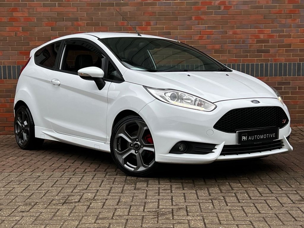 USED 2017 17 FORD FIESTA 1.6T EcoBoost ST-3 Hatchback 3dr Petrol Manual Euro 6 (182 ps) 