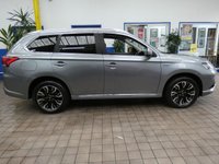 USED 2016 66 MITSUBISHI OUTLANDER 2.0h 12kWh GX4h SUV 5dr Petrol Plug-in Hybrid CVT 4WD Euro 6 (s/s) (200 ps) &pound;0 ROAD TAX SAT NAV SUNROOF HEATED LEATHER INTERIOR PARKING CAMERA PARKING SENSORS 2 OWNERS SERVICE HISTORY