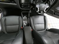 USED 2016 66 MITSUBISHI OUTLANDER 2.0h 12kWh GX4h SUV 5dr Petrol Plug-in Hybrid CVT 4WD Euro 6 (s/s) (200 ps) &pound;0 ROAD TAX SAT NAV SUNROOF HEATED LEATHER INTERIOR PARKING CAMERA PARKING SENSORS 2 OWNERS SERVICE HISTORY