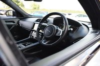 USED 2019 19 JAGUAR F-PACE 3.0 D300 V6 S SUV 5dr Diesel Auto AWD Euro 6 (s/s) (300 ps) 1 OWNER / DIGI DASH / MERIDIAN