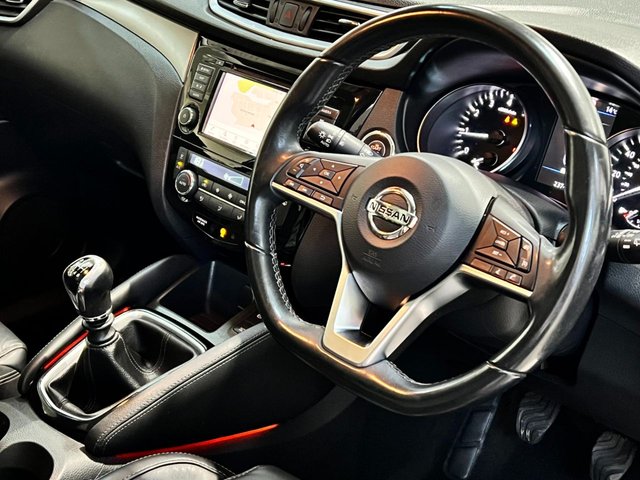 View our NISSAN QASHQAI