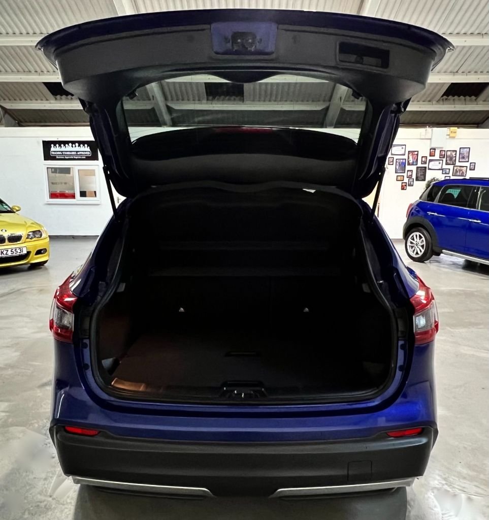 USED 2021 21 NISSAN QASHQAI 1.3 DIG-T N-Motion SUV 5dr Petrol Manual Euro 6 (s/s) (140 ps) 