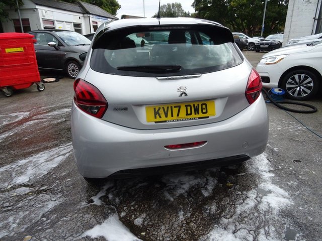 2017 Peugeot 208 1.6L Active 5dr - Photo 8