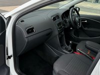 USED 2014 64 VOLKSWAGEN POLO 1.4 TDI BlueMotion Tech SEL Hatchback 5dr Diesel Manual Euro 6 (s/s) (90 ps) WARRANTY INCLUDED - NATIONWIDE DELIVERY