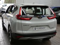 USED 2020 70 HONDA CR-V 2.0 h i-MMD SE SUV 5dr Petrol Hybrid eCVT Euro 6 (s/s) (184 ps) GENUINE LOW MILES SAT NAV CRUISE CONTROL REAR VIEW CAMERA 1 OWNER HONDA SERVICE HISTORY WARRANTY