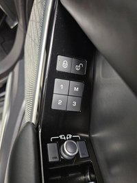 USED 2018 68 LAND ROVER RANGE ROVER VELAR 2.0 P250 R-Dynamic HSE SUV 5dr Petrol Auto 4WD Euro 6 (s/s) (250 ps) 