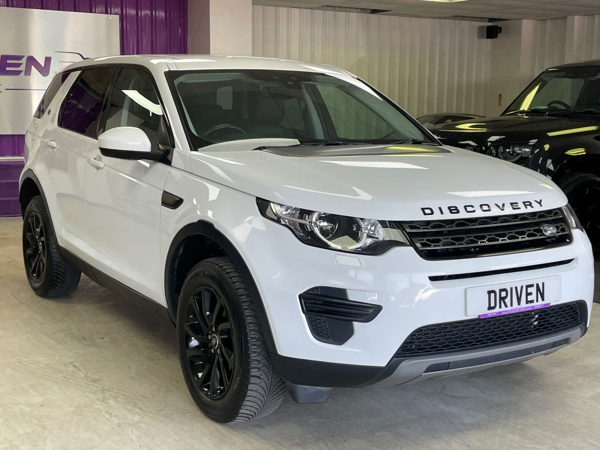 USED 2018 18 LAND ROVER DISCOVERY SPORT 2.0 TD4 SE SUV 5dr Diesel Manual 4WD Euro 6 (s/s) (180ps) 