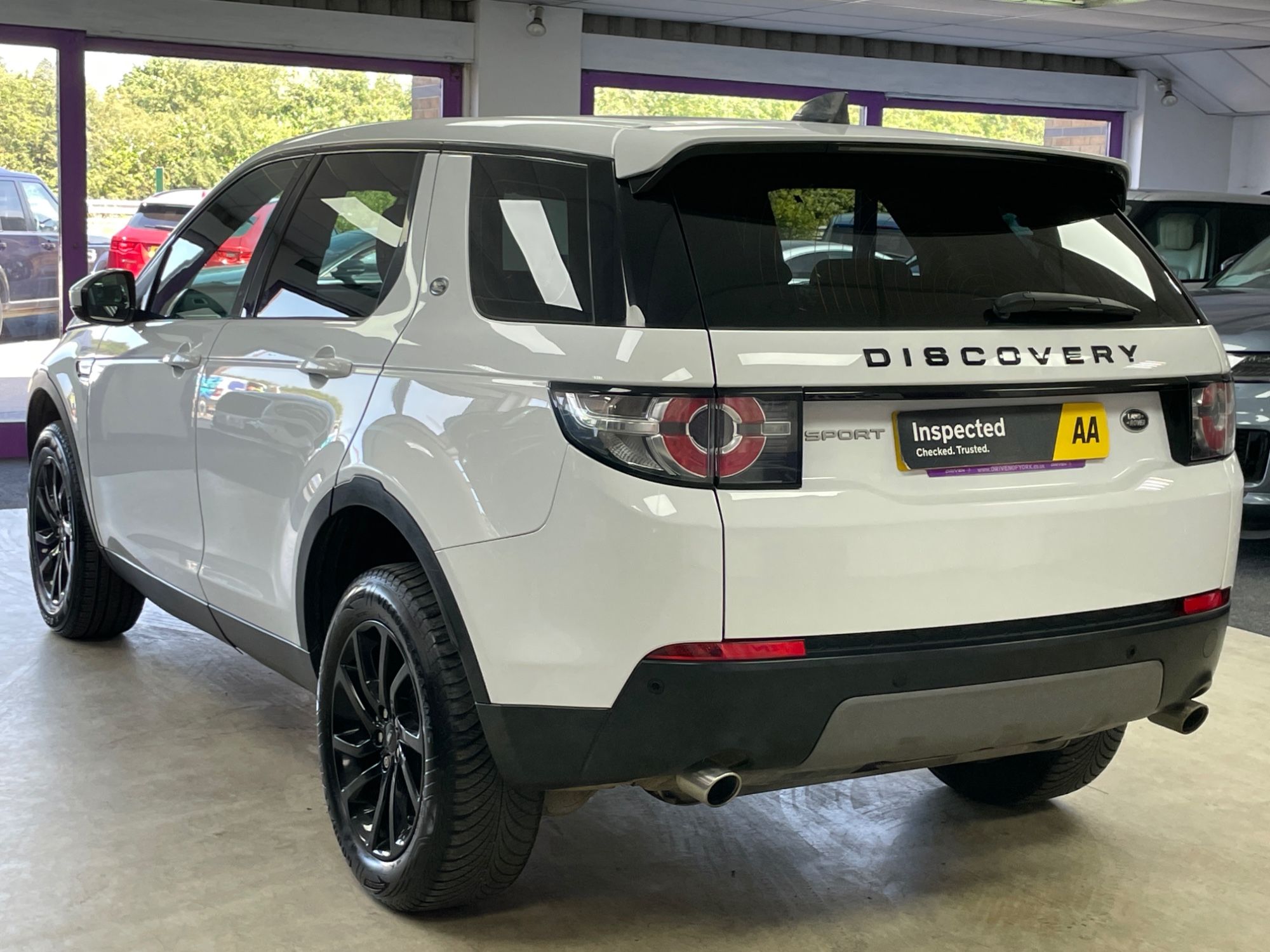 USED 2018 18 LAND ROVER DISCOVERY SPORT 2.0 TD4 SE SUV 5dr Diesel Manual 4WD Euro 6 (s/s) (180ps) 