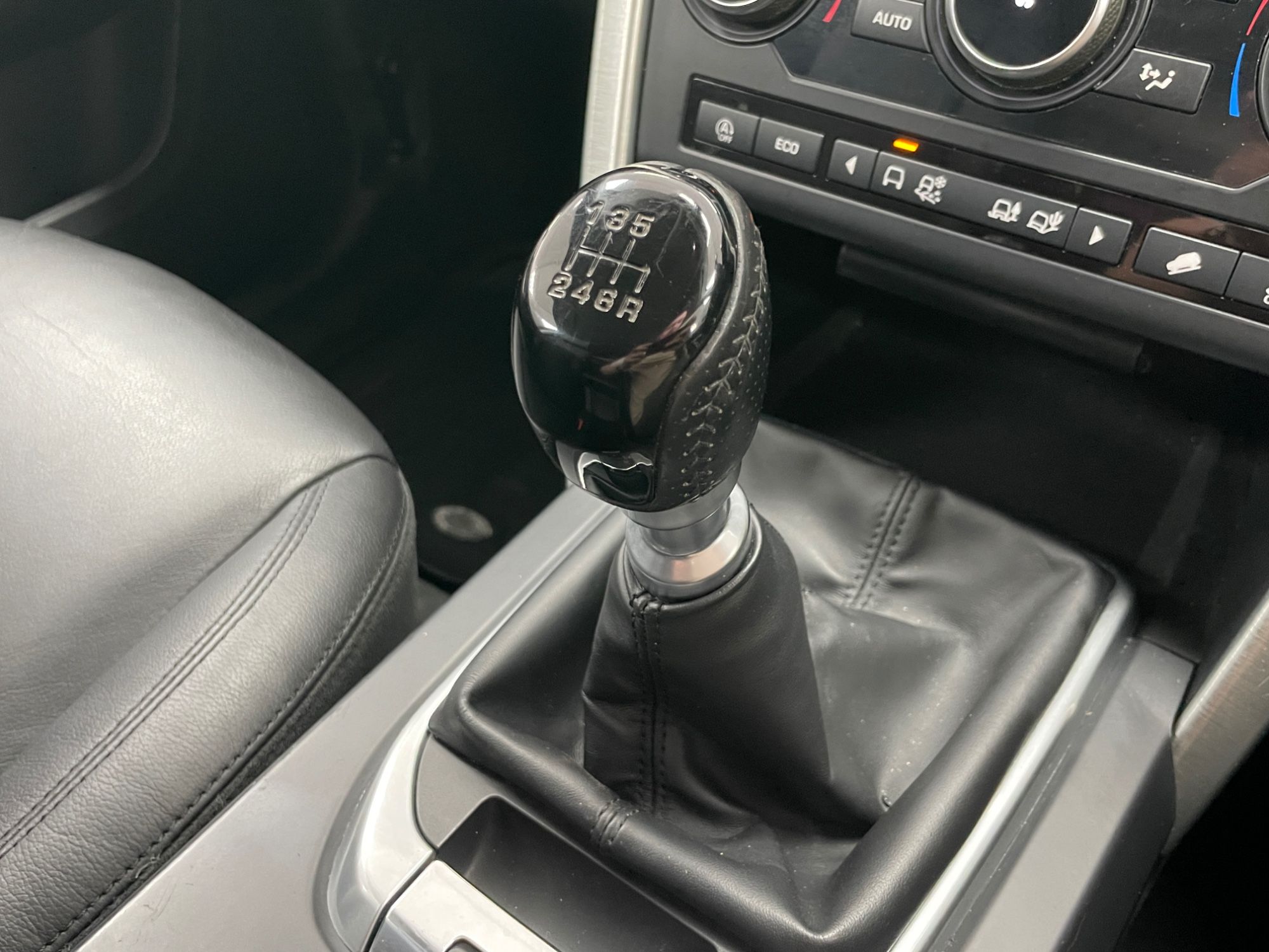 USED 2018 18 LAND ROVER DISCOVERY SPORT 2.0 TD4 SE SUV 5dr Diesel Manual 4WD Euro 6 (s/s) (180ps) 