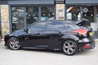USED 2015 15 FORD FOCUS 2.0 ST-3 5d 247 BHP SUNROOF HEATED STEERING WHEEL
