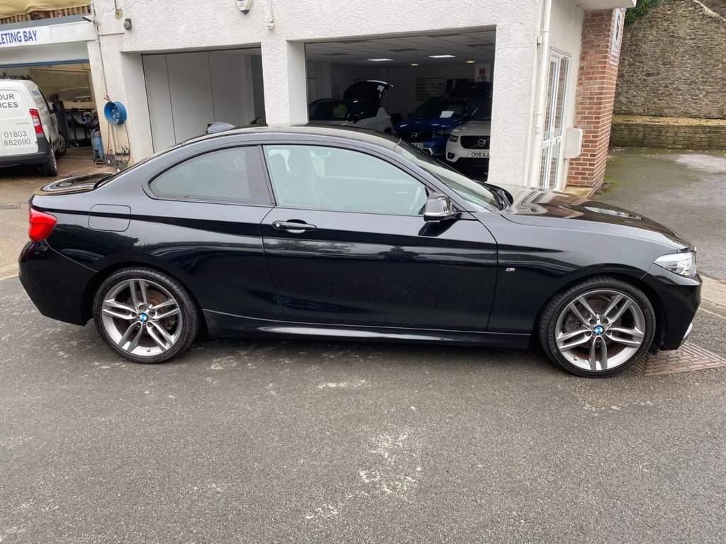USED 2018 18 BMW 2 SERIES 2.0 220i M Sport Coupe 2dr Petrol Auto Euro 6 (s/s) (184 ps) DAB + SAT NAV