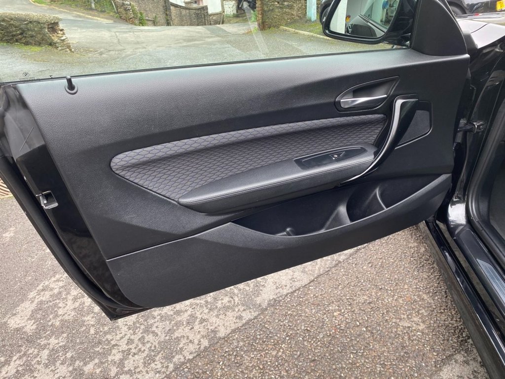 USED 2018 18 BMW 2 SERIES 2.0 220i M Sport Coupe 2dr Petrol Auto Euro 6 (s/s) (184 ps) DAB + SAT NAV