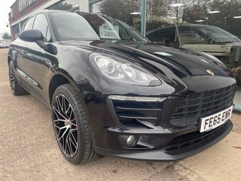 2015 PORSCHE MACAN