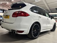 USED 2013 13 PORSCHE CAYENNE 4.8T V8 Turbo SUV 5dr Petrol TiptronicS 4WD Euro 5 (s/s) (500 ps) &pound;8909 OF FACTORY FIT UPGRADES