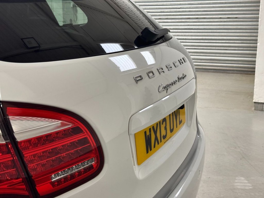 USED 2013 13 PORSCHE CAYENNE 4.8T V8 Turbo SUV 5dr Petrol TiptronicS 4WD Euro 5 (s/s) (500 ps) &pound;8909 OF FACTORY FIT UPGRADES