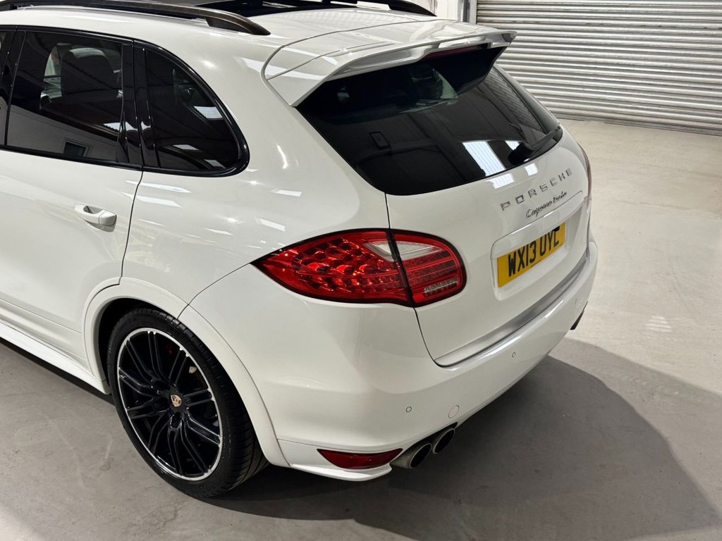 USED 2013 13 PORSCHE CAYENNE 4.8T V8 Turbo SUV 5dr Petrol TiptronicS 4WD Euro 5 (s/s) (500 ps) &pound;8909 OF FACTORY FIT UPGRADES