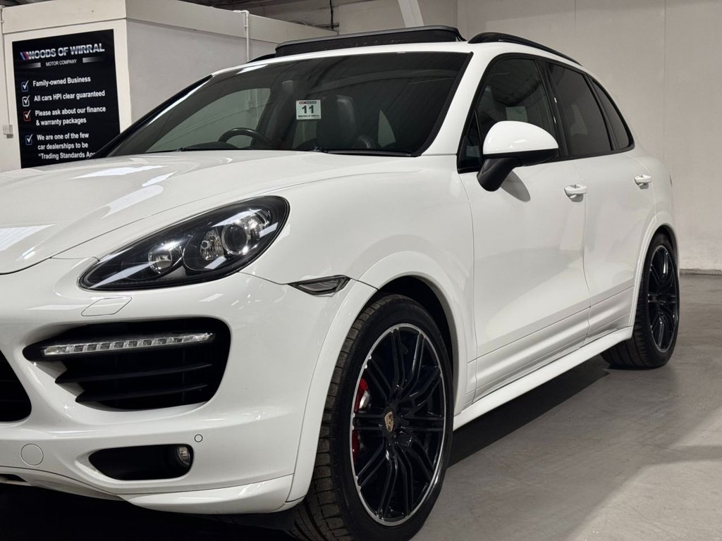 USED 2013 13 PORSCHE CAYENNE 4.8T V8 Turbo SUV 5dr Petrol TiptronicS 4WD Euro 5 (s/s) (500 ps) &pound;8909 OF FACTORY FIT UPGRADES