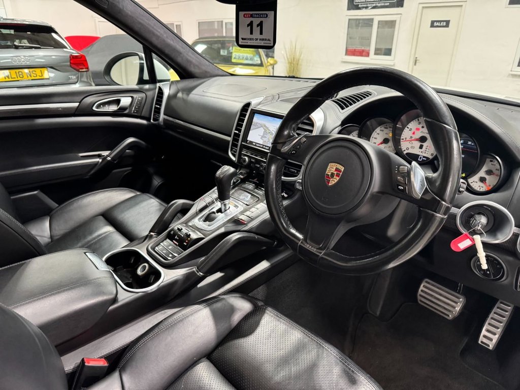 USED 2013 13 PORSCHE CAYENNE 4.8T V8 Turbo SUV 5dr Petrol TiptronicS 4WD Euro 5 (s/s) (500 ps) &pound;8909 OF FACTORY FIT UPGRADES