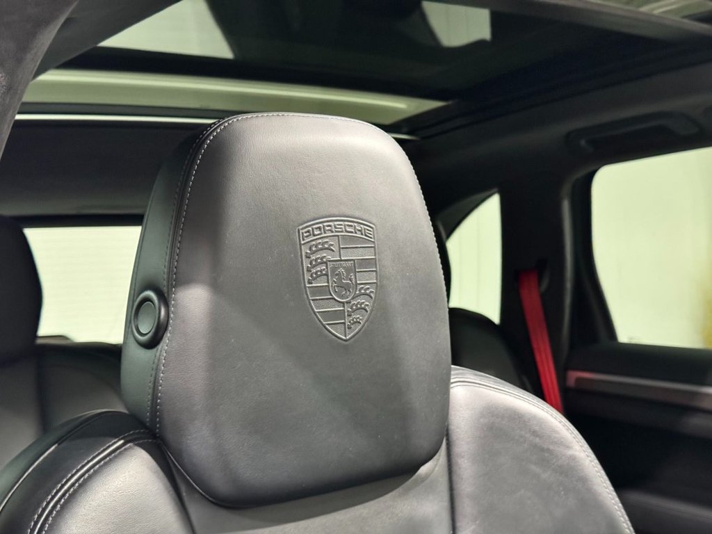 USED 2013 13 PORSCHE CAYENNE 4.8T V8 Turbo SUV 5dr Petrol TiptronicS 4WD Euro 5 (s/s) (500 ps) &pound;8909 OF FACTORY FIT UPGRADES