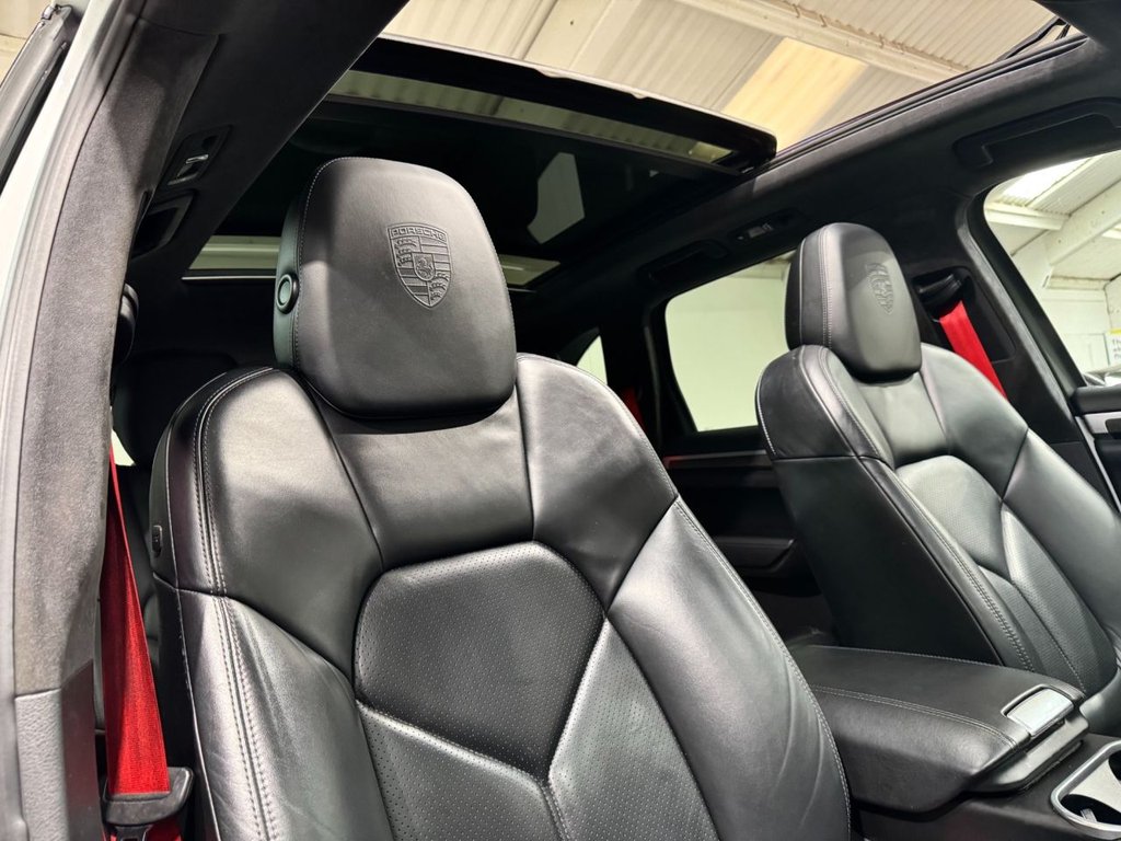 USED 2013 13 PORSCHE CAYENNE 4.8T V8 Turbo SUV 5dr Petrol TiptronicS 4WD Euro 5 (s/s) (500 ps) &pound;8909 OF FACTORY FIT UPGRADES