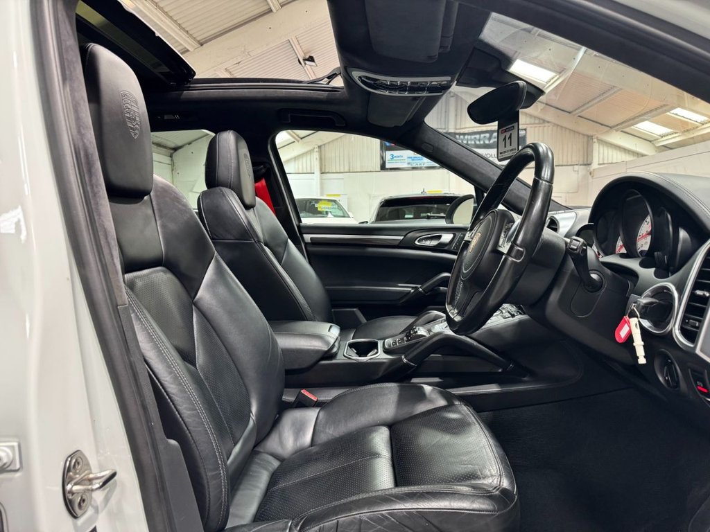 USED 2013 13 PORSCHE CAYENNE 4.8T V8 Turbo SUV 5dr Petrol TiptronicS 4WD Euro 5 (s/s) (500 ps) &pound;8909 OF FACTORY FIT UPGRADES