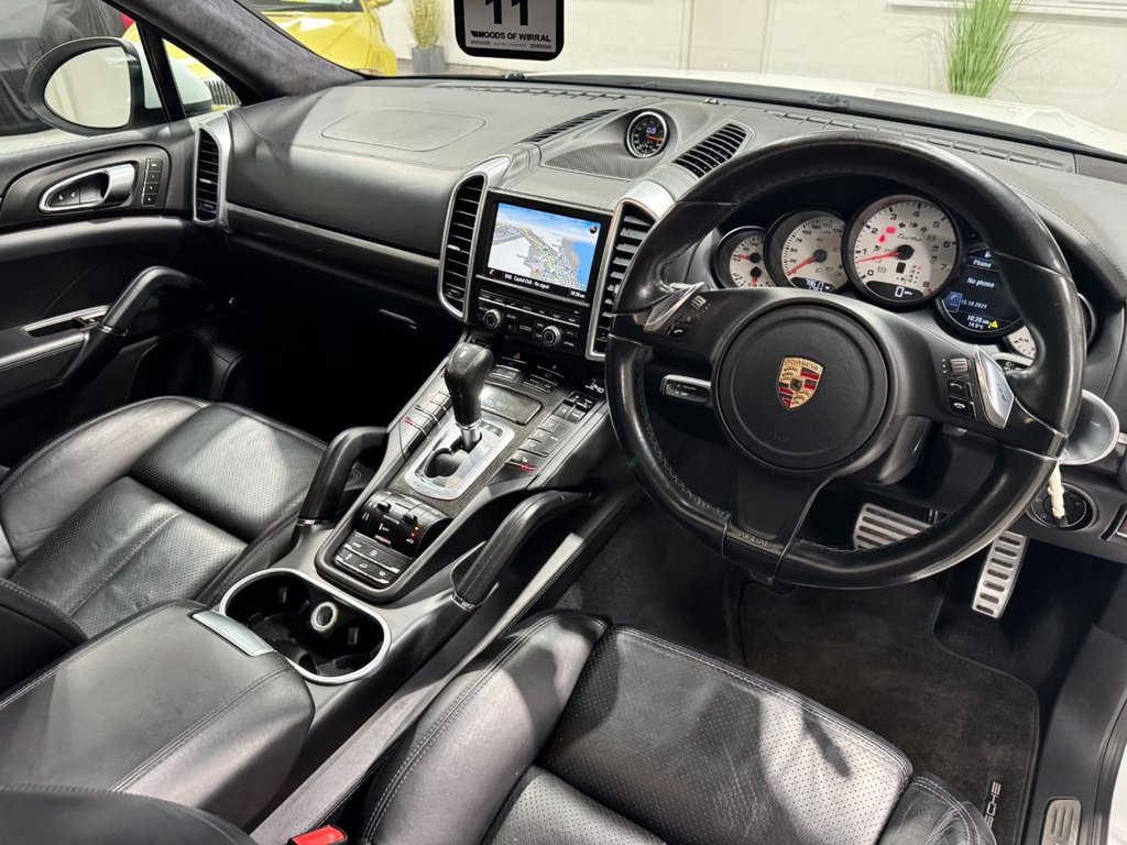 USED 2013 13 PORSCHE CAYENNE 4.8T V8 Turbo SUV 5dr Petrol TiptronicS 4WD Euro 5 (s/s) (500 ps) &pound;8909 OF FACTORY FIT UPGRADES