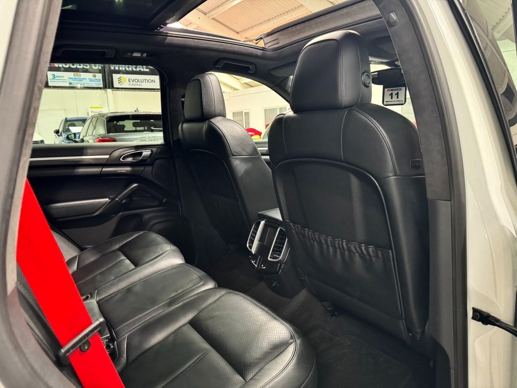 USED 2013 13 PORSCHE CAYENNE 4.8T V8 Turbo SUV 5dr Petrol TiptronicS 4WD Euro 5 (s/s) (500 ps) &pound;8909 OF FACTORY FIT UPGRADES