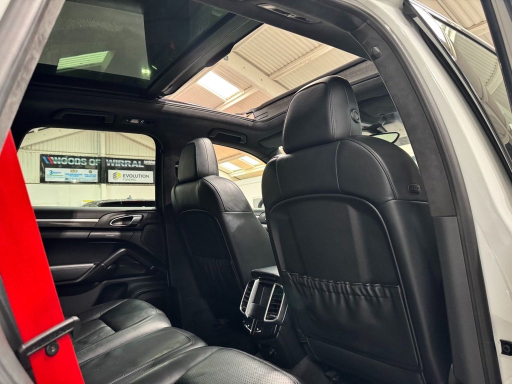 USED 2013 13 PORSCHE CAYENNE 4.8T V8 Turbo SUV 5dr Petrol TiptronicS 4WD Euro 5 (s/s) (500 ps) &pound;8909 OF FACTORY FIT UPGRADES