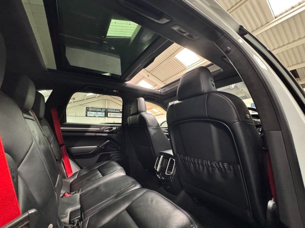 USED 2013 13 PORSCHE CAYENNE 4.8T V8 Turbo SUV 5dr Petrol TiptronicS 4WD Euro 5 (s/s) (500 ps) &pound;8909 OF FACTORY FIT UPGRADES