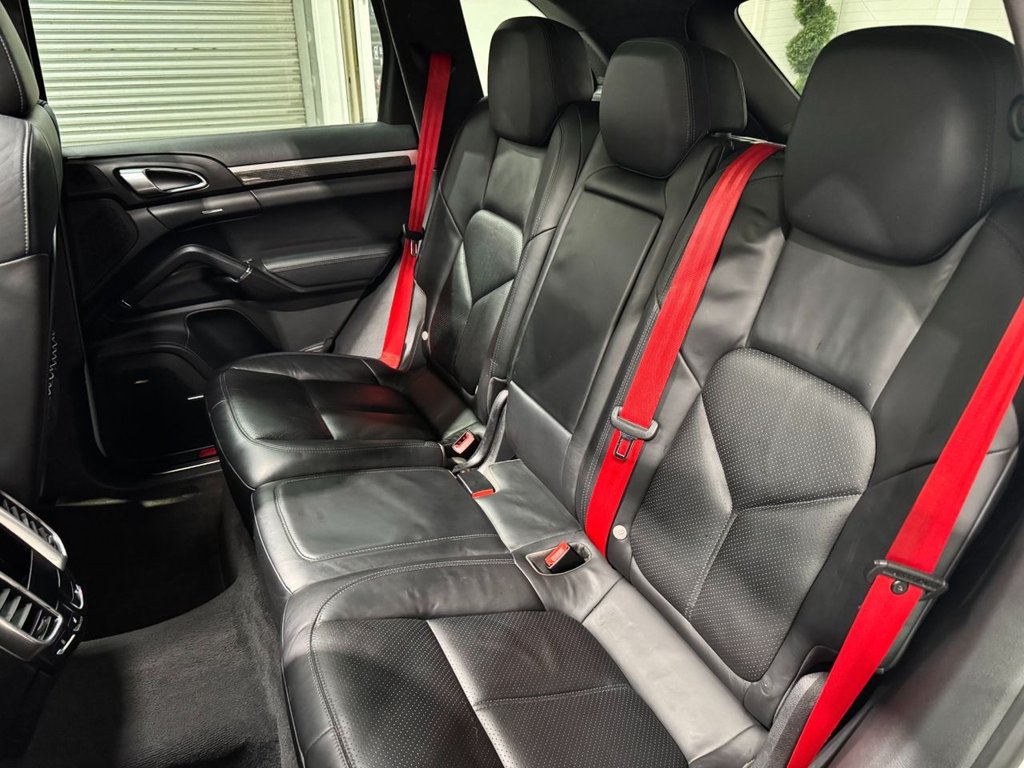 USED 2013 13 PORSCHE CAYENNE 4.8T V8 Turbo SUV 5dr Petrol TiptronicS 4WD Euro 5 (s/s) (500 ps) &pound;8909 OF FACTORY FIT UPGRADES
