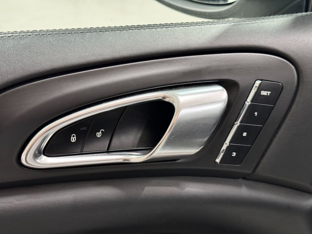 USED 2013 13 PORSCHE CAYENNE 4.8T V8 Turbo SUV 5dr Petrol TiptronicS 4WD Euro 5 (s/s) (500 ps) &pound;8909 OF FACTORY FIT UPGRADES