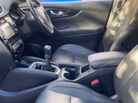 USED 2015 65 NISSAN QASHQAI 1.6 DIG-T Tekna SUV 5dr Petrol Manual 2WD Euro 6 (s/s) (163 ps) *  MEGA MEGA SPEC *   PAN ROOF