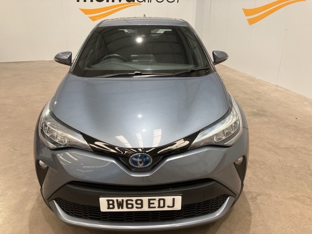 2020 Toyota C-HR 1.8L Icon 5dr - Photo 2