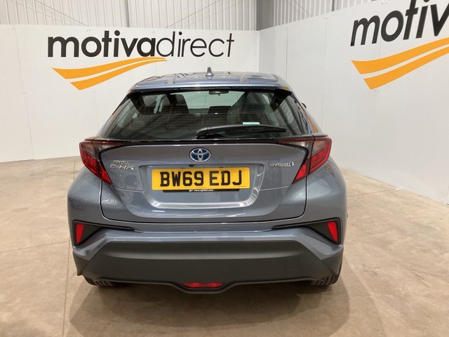 2020 Toyota C-HR 1.8L Icon 5dr - Photo 12