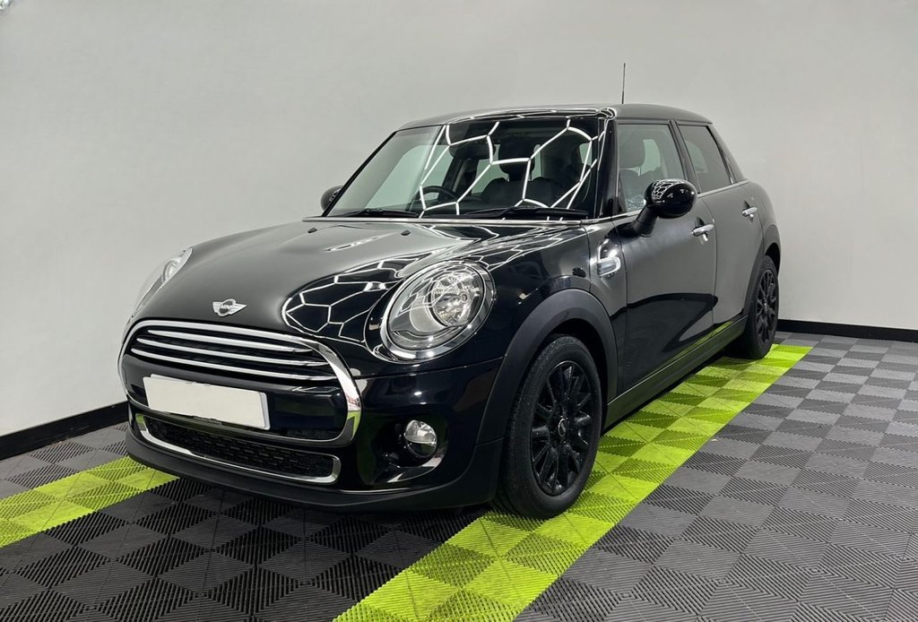 View our MINI Hatch
