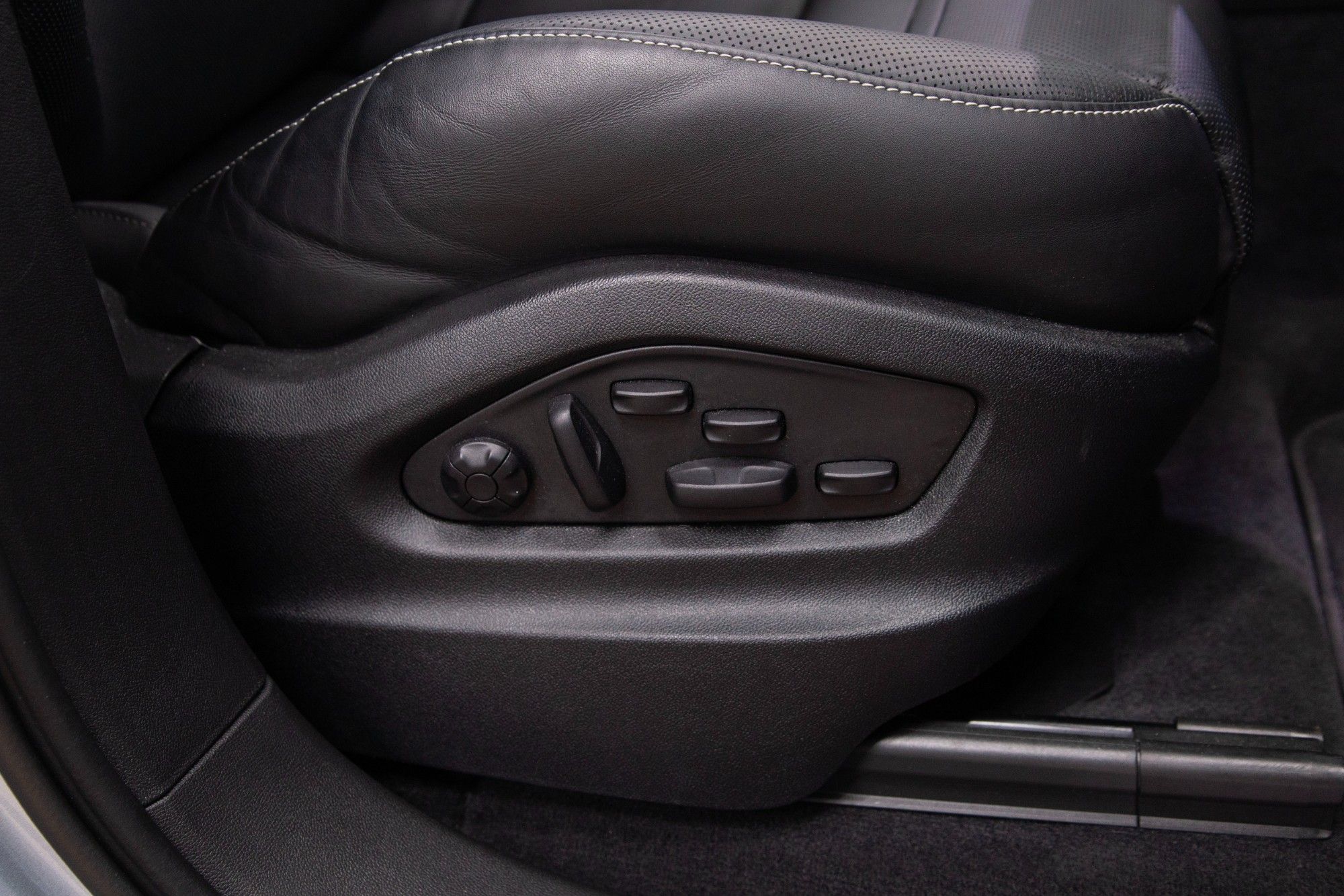 USED 2023 PORSCHE CAYENNE 4.0T V8 Turbo 