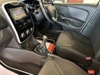 USED 2015 65 RENAULT CLIO 1.5 dCi Dynamique Nav Hatchback 5dr Diesel Manual  LOW RATE FINANCE AVAILABLE + RAC PLATINUM WARRANTY INCLUDED