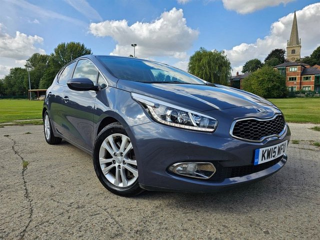 2015 15 Kia Ceed 1.6 CRDi EcoDynamics 3 Hatchback 5dr Diesel Manual Euro 5 (s/s) (126 bhp)