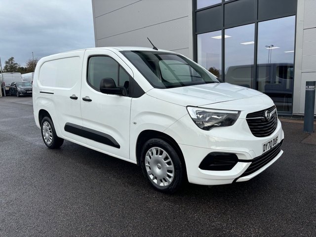 2020 70 Vauxhall Combo 1.5 L2 LWB 2300 SPORTIVE 102PS AIRCON