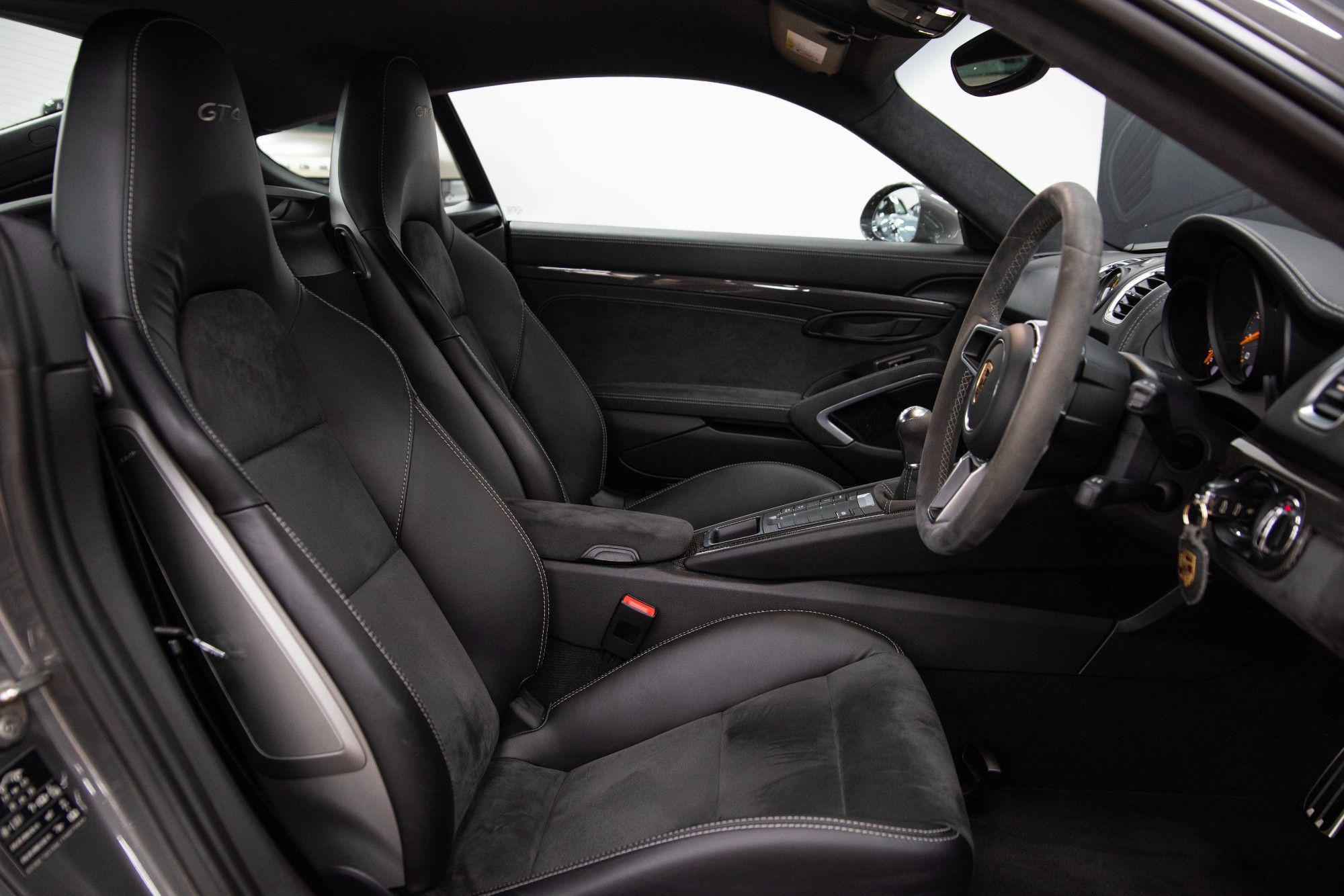 USED 2016 65 PORSCHE CAYMAN 3.8 981 GT4 