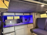 USED 2018 18 VOLKSWAGEN VW CAMPER 2.0 TDI T28 BlueMotion Tech Highline Camper 5dr Diesel Manual  SWB Euro 6 (s/s) (102 ps) Campervan , Pop up roof, internal heater, swivel double front seat, led lighting, awning, extremely well appointed